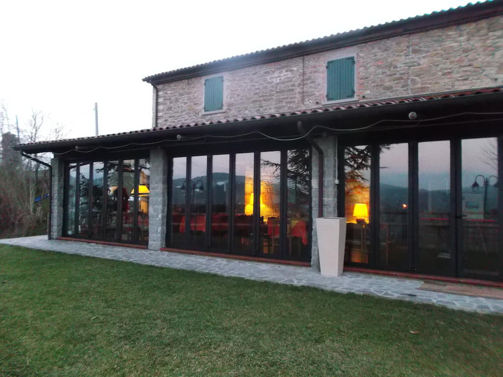 ホテルLa Cerreta Rocca San Casciano エクステリア 写真