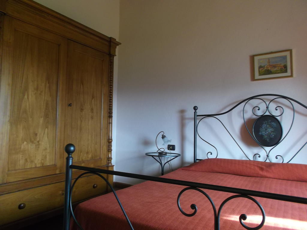 ホテルLa Cerreta Rocca San Casciano 部屋 写真